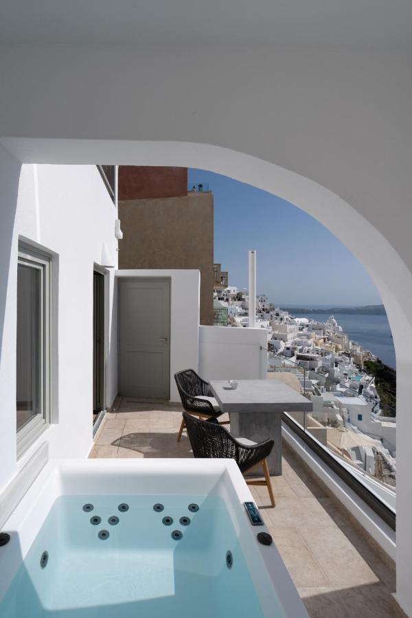 Asha Luxury Suites Fira  Exterior photo