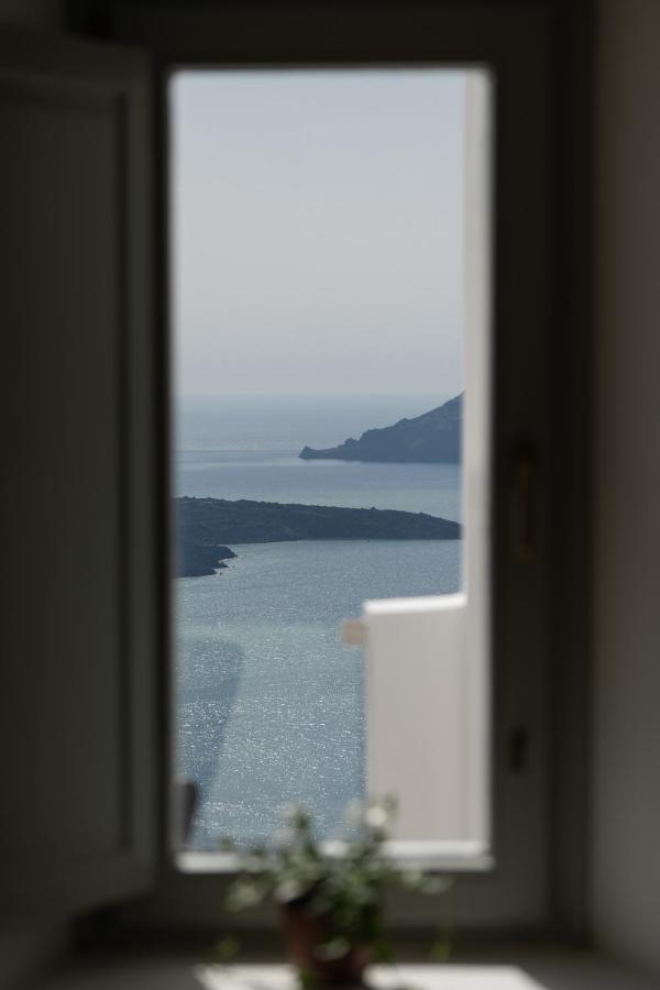 Asha Luxury Suites Fira  Exterior photo