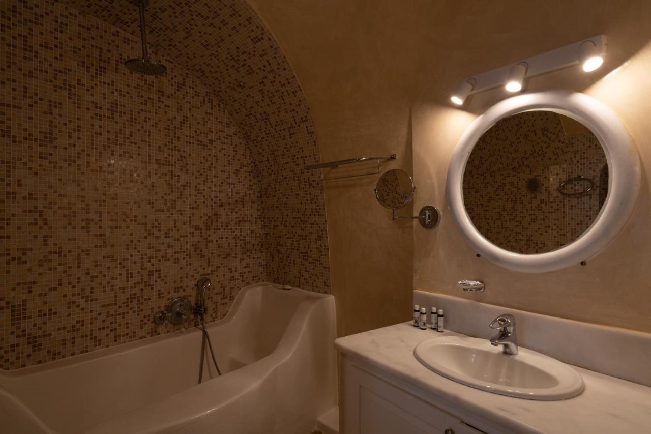 Asha Luxury Suites Fira  Exterior photo